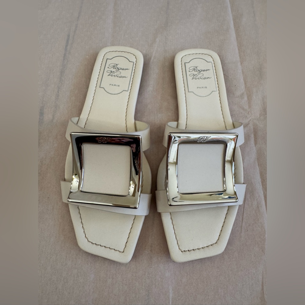 Roger Vivier Bikviv White Sandals